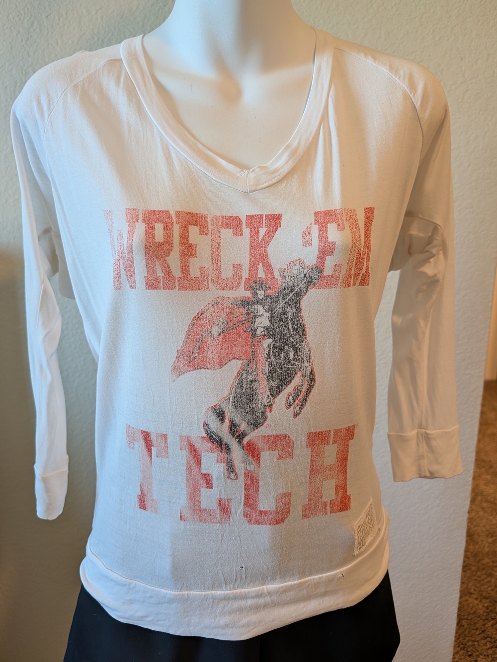 Wreck 'Em Tech White Graphic Long-Sleeve Women's Top